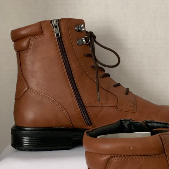 Melton Plain Toe Boot - Picture 3 of 4